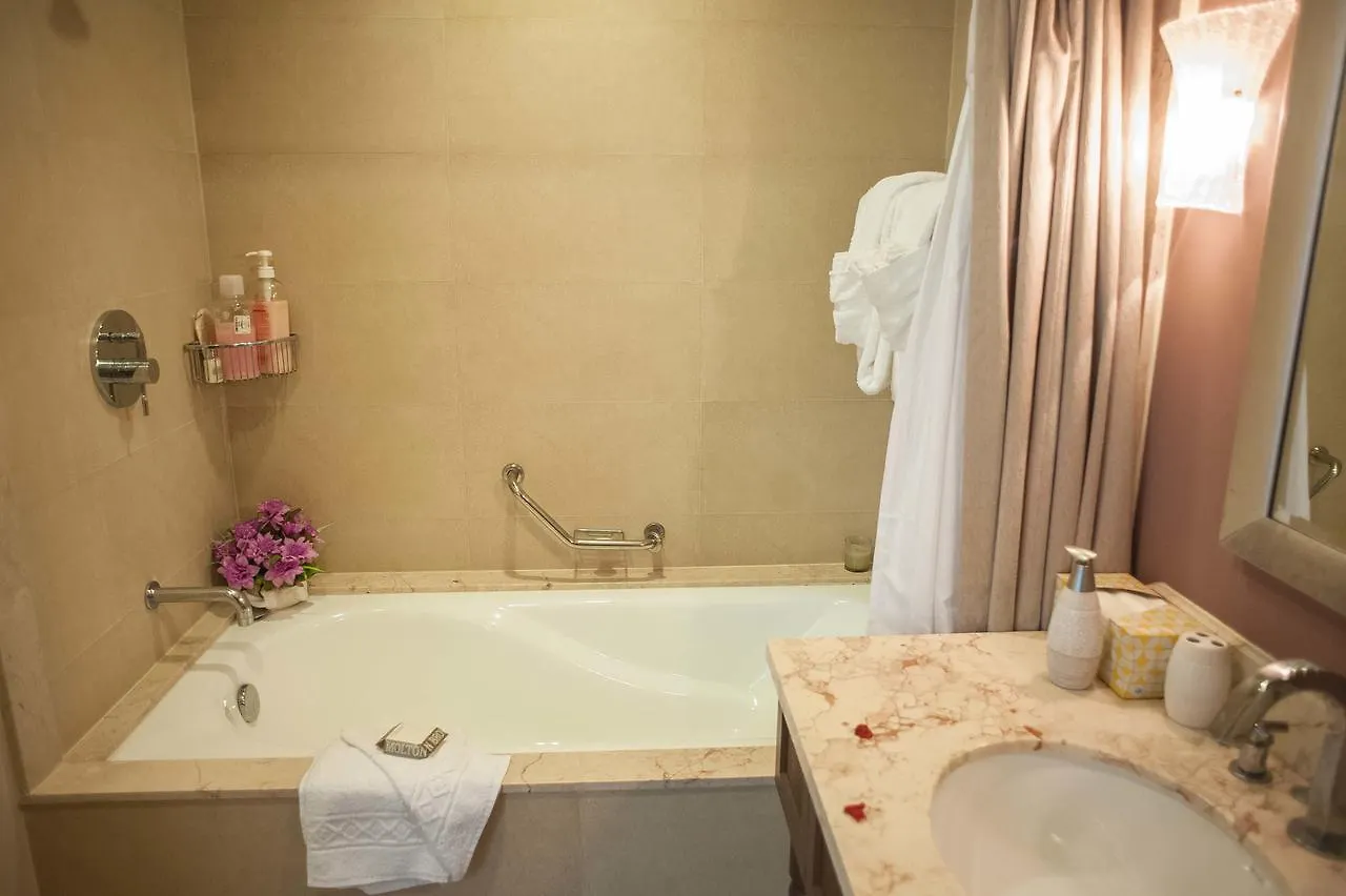 Palmyra Luxury Beach Condos Montego Bay 0*,